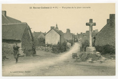 22. Roz-sur-Couësnon (I.-et-V.) - Vue prise de la place courante