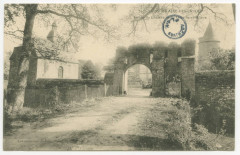 225 - Saint-Hilaire-Des-Landes. Entrée du Château de la Haye-Saint-Hilaire.