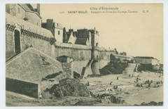 2566  Saint-Malo (Bretagne) - Remparts et porte des Champs-Vauverts