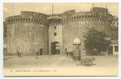 28  Saint-Malo - La grande porte.