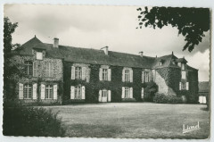 Thourie (Ille-et-Vilaine) - Château des Raimbaudières