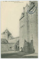 2007.  Vitré - Le château - Cour intérieure.