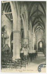 57. Vitre - Bas-côté de l' Eglise Notre-Dame