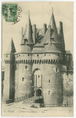2. Vitre (I.-et-V.) -L'Entrée du Château.