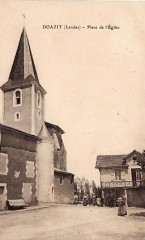Doazit (Landes) - Place de l'église 1