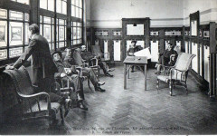 Paris Hotel Populaire Hommes Rue Charonne Salon De Repos à Paris