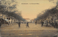 Bourgoin Le Champ De Mars (cpa toilée émaillée
