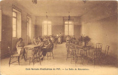 Ecole Normale D´INSTITUTRICES La Salle De Recreation -
													43 Haute Loire
												
