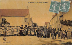Epieds Un Jour De Fete (cpa émaillée)  RARE!!!
