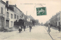 Chennevieres Rue De La Republique
