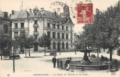 Angouleme La Place Du Murier Et La Poste à Angoulême