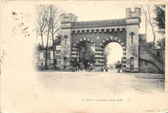 La Fere La Porte Notre Dame (dos non divisé)