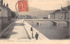 Grenoble Les Quais Et Le Moucherotte à Grenoble