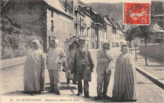 Le Mont Dore Baigneurs Retour De Bains à Mont-Dore