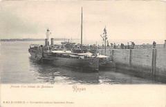 Royan Arrivee D'Un Bateau De Bordeaux (dos non divisé) à Royan