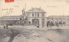 Vichy Place De La Gare à Vichy