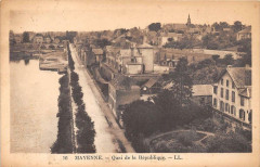 Mayenne Quai De La Republique à Mayenne