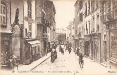 Clermont Ferrand Rue Notre Dame Du Port à Clermont-Ferrand