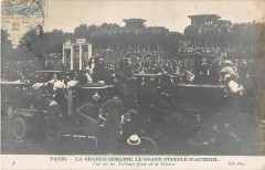 Paris La Gde Semaine Le Grand Steeple D'Auteuil Vue Tribunes De Pelouse à Paris