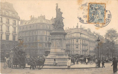 Carte postale ancienne Place Clichy
                                                                     à Paris 18e
                                