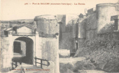 Fort De Salses Les Entrees -
													66 Pyrénées Orientales
												