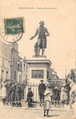 Montdidier Statue Parmentier à Montdidier