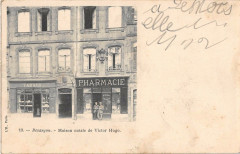Besancon Maison Natale Victor Hugo Pharmacie  (dos non divisé) à Besançon