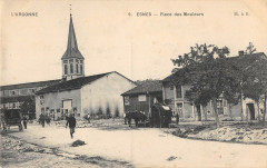 Esnes Place Des Mouleurs