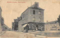 Mezidon Place Du Marche