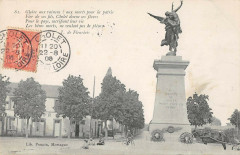 Cholet Monument Aux Morts à Cholet