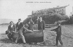 Cavalaire Le Port Arrivee Des Douaniers -
													83 Var
												
