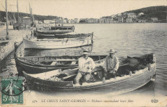 Le Creux Saint Georges Pecheurs Raccommodant Leurs Filets