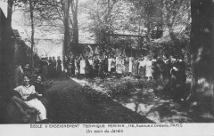 Ecole d'Enseignement Technique Féminin - Avenue d'Orléans - Un coin du Jardin à Paris 14e