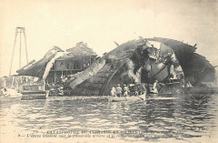 Catastrophe Du Liberte L'Epave Laissant Voir La Passerelle Arriere -
													83 Var
												
