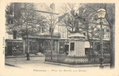 Peronne Place Du Marche Aux Herbes à Péronne