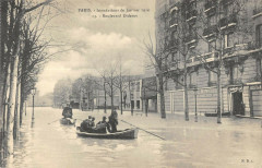 Inondation de Janvier 1910 - Boulevard Diderot à Paris 12e
