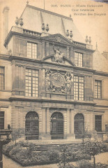 Paris Xe Musee Carnavalet Cour Interieure Pavillon Es Drapiers à Paris 10e