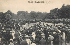 Revue De Longchamp 1909