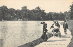 Carte postale ancienne Bois de Boulogne - Le Lac
                                                                     à Paris
                                