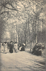 Allée au Bois de Boulogne à Paris 16e