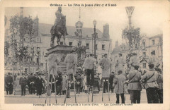 Orleans Hommage Des Provinces Les Echassiers Landais à Orléans