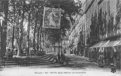 Cette Quai Inferieur De L'Esplanade