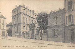 Rueil Les Ecoles De Garcons -
													92 Hauts de Seine
												