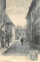 Thonon La Rue Chante Coq
