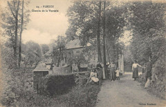 Fleuzy Chemin De La Verrerie