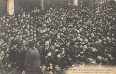Paris XIIe Rue De Lyon 5 Novembre 1905 La Foule Acclamant Paul Deroulede -
																					75012 Paris 12e
																			