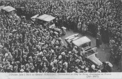 Paris L'Ovation Faite A Paris Au General Pershing Commandant Americaines à Paris