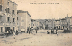 Saint Remy Sur Durolle Place Du Palais
