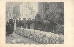 Besse Le Marche Aux Fromages