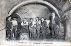 Tout Paris Les Egouts Un Siphon Collecteur (Belle Cpa Animee à Paris